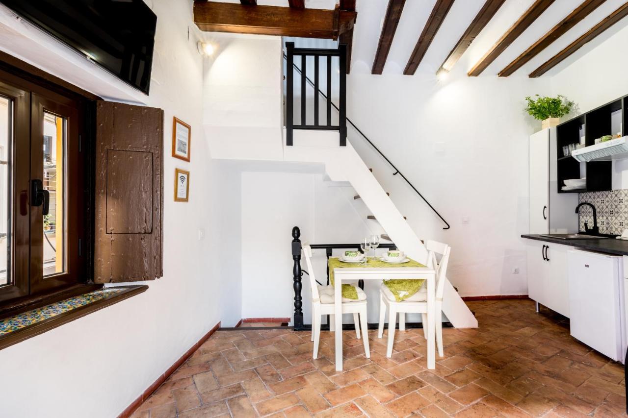 Casa Ispal Alfalfa Σεβίλλη Εξωτερικό φωτογραφία